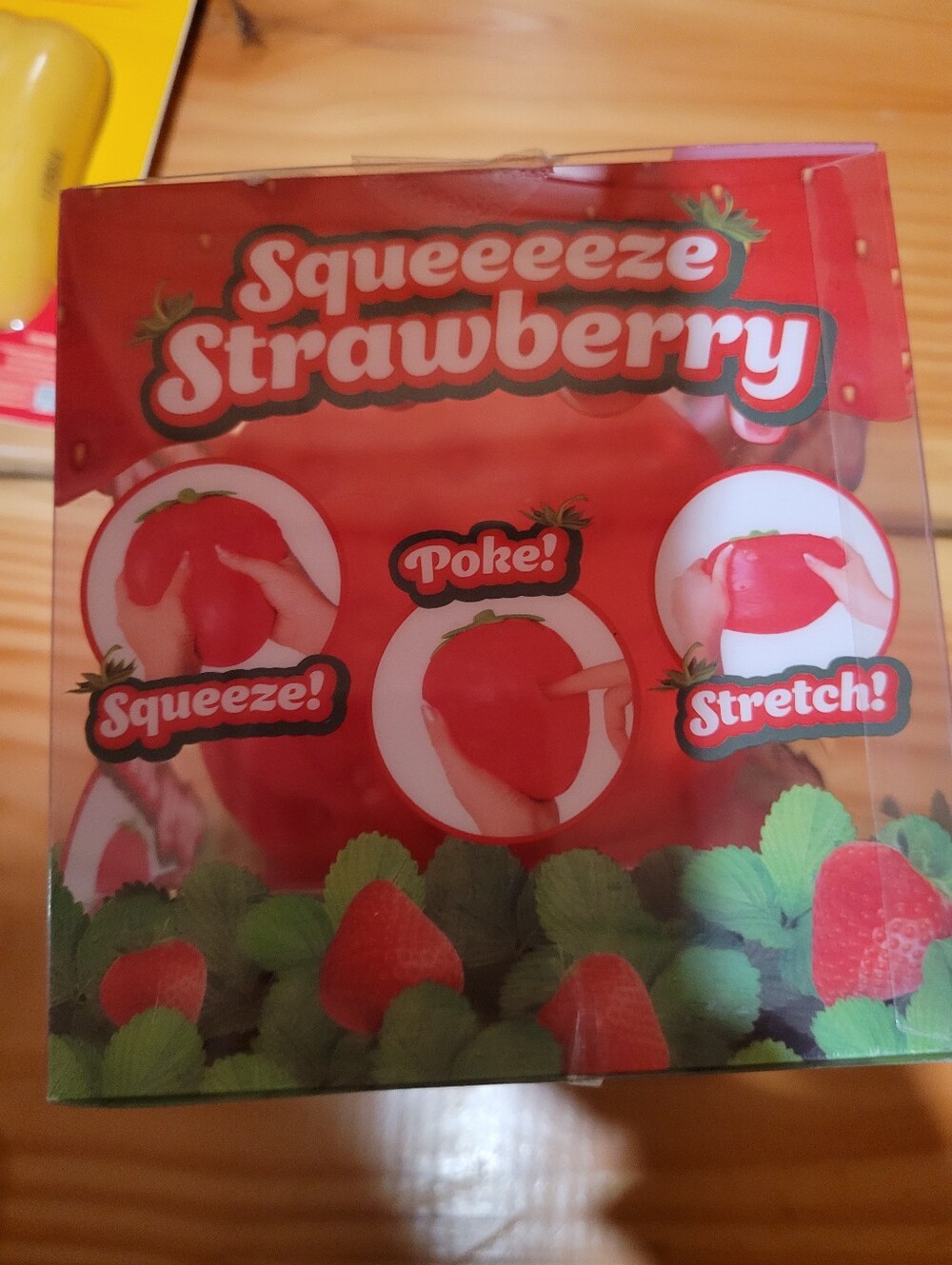 Sunny Days Squeeezy Jumbo Strawberry NIB